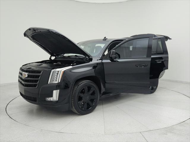 used 2020 Cadillac Escalade car, priced at $46,982