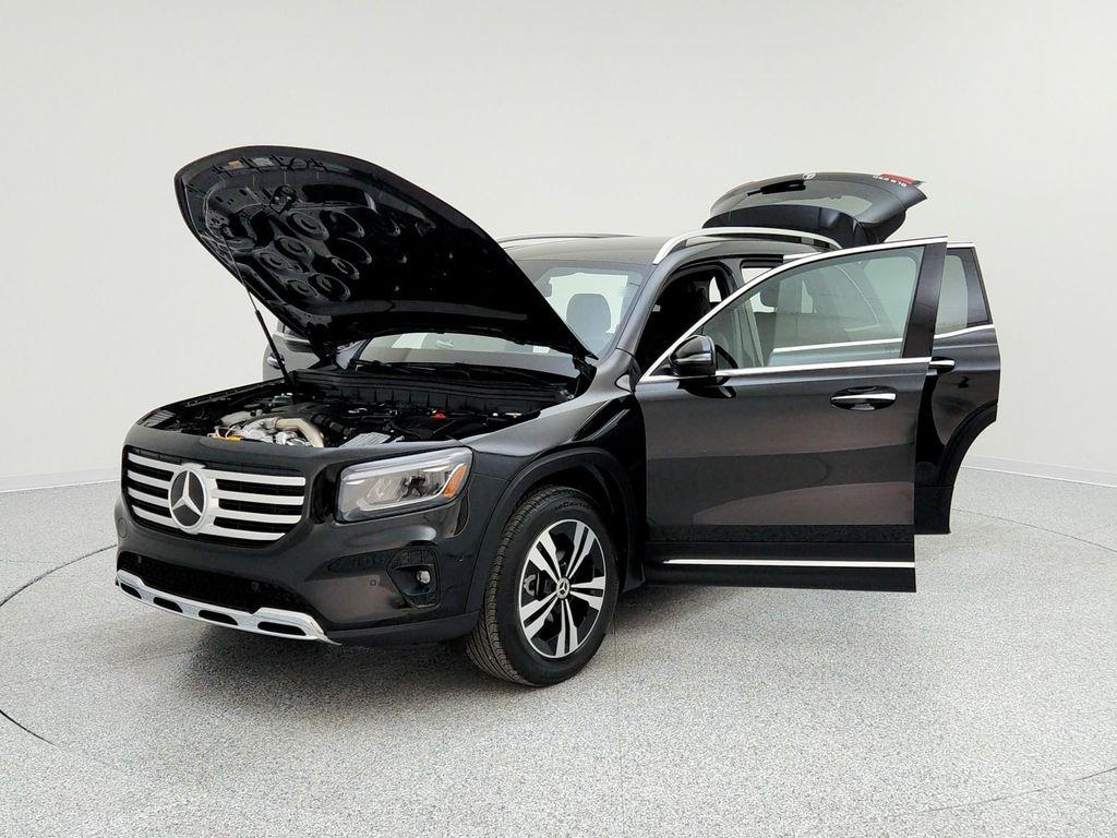 used 2025 Mercedes-Benz GLB 250 car, priced at $43,992