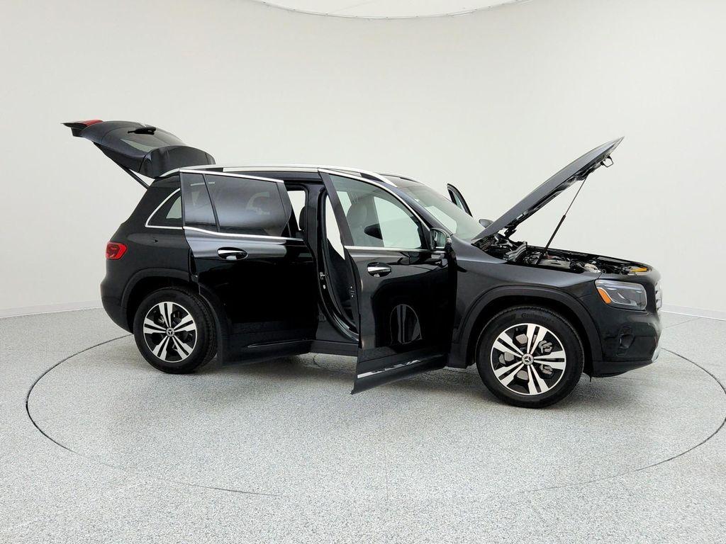 used 2025 Mercedes-Benz GLB 250 car, priced at $43,992