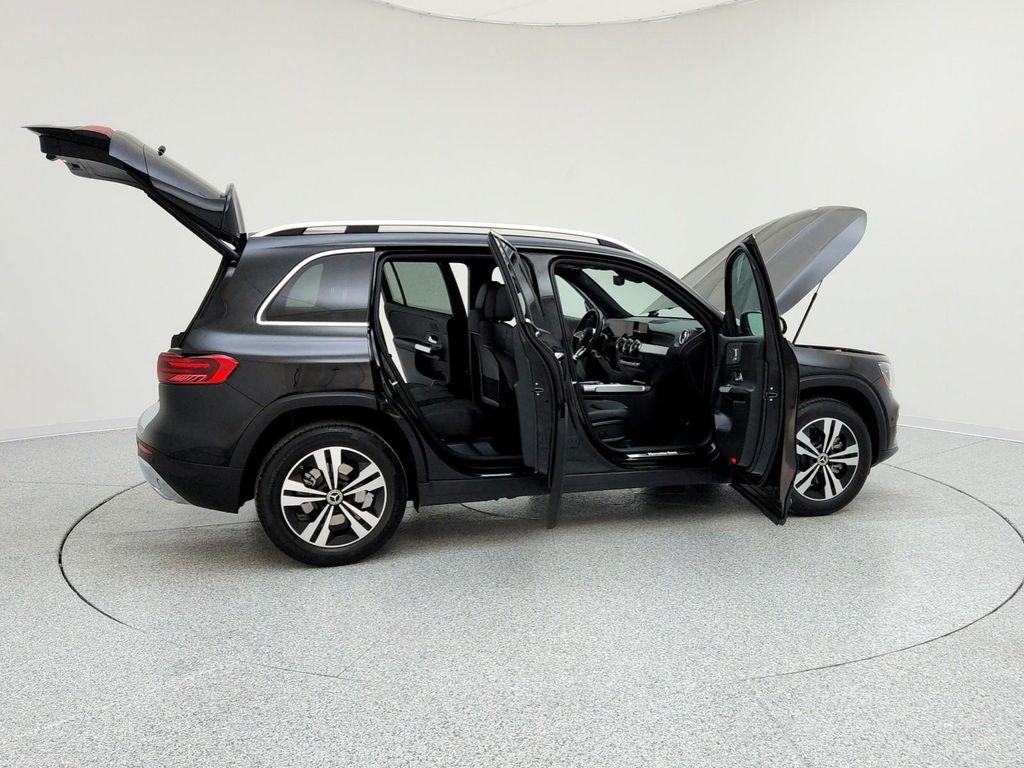 used 2025 Mercedes-Benz GLB 250 car, priced at $43,992