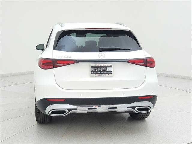 new 2025 Mercedes-Benz GLC 300 car, priced at $51,645