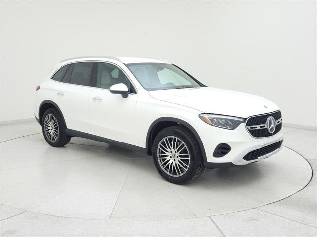 new 2025 Mercedes-Benz GLC 300 car, priced at $51,645