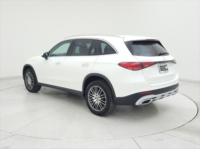 new 2025 Mercedes-Benz GLC 300 car, priced at $51,645