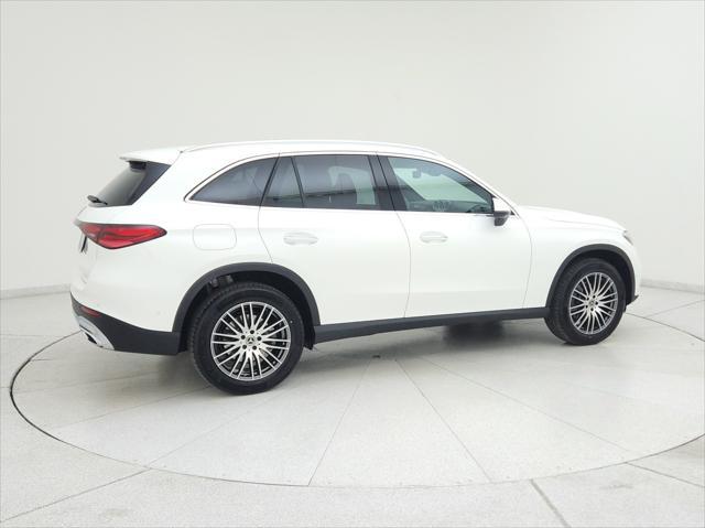 new 2025 Mercedes-Benz GLC 300 car, priced at $51,645
