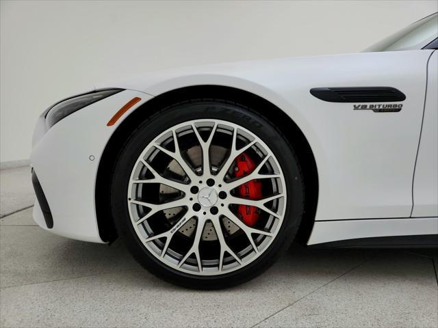 new 2025 Mercedes-Benz AMG SL 55 car, priced at $156,495
