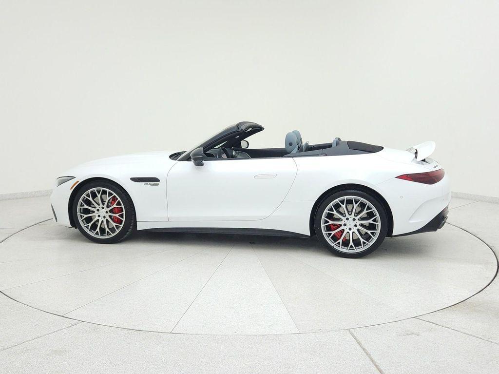 new 2025 Mercedes-Benz AMG SL 55 car, priced at $156,495