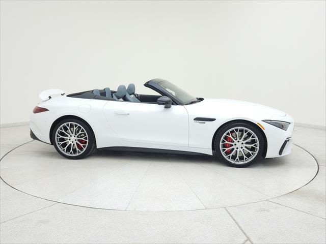 new 2025 Mercedes-Benz AMG SL 55 car, priced at $156,495