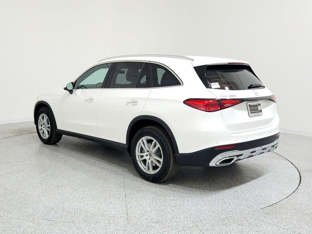 new 2025 Mercedes-Benz GLC 300 car, priced at $54,550