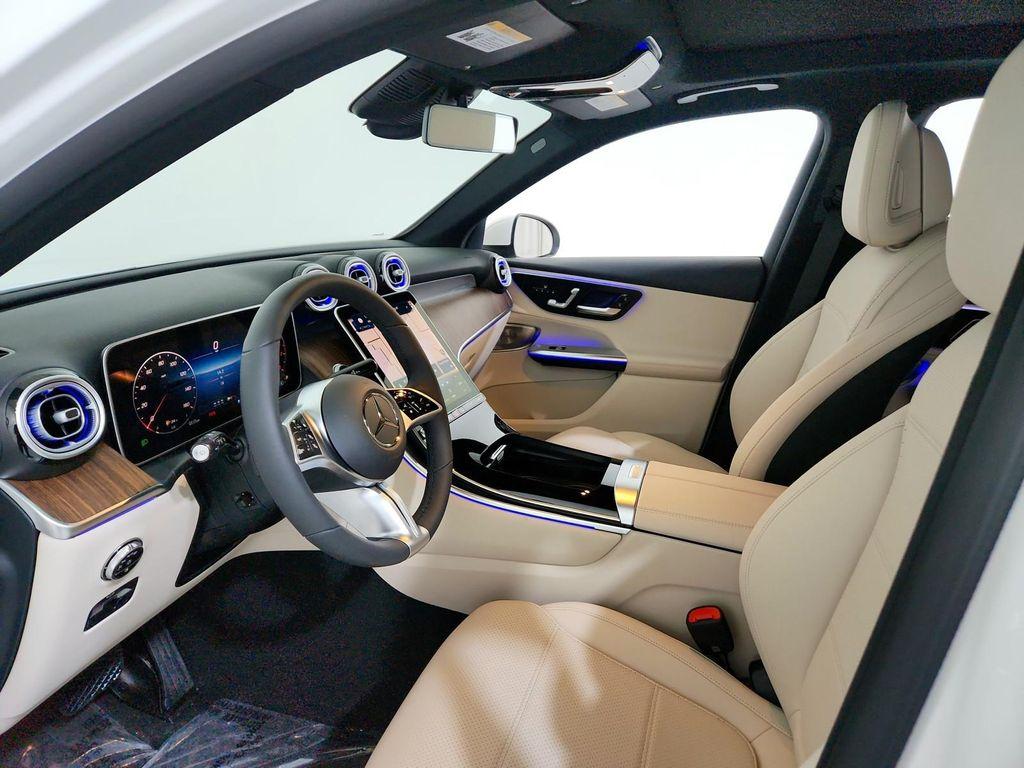 new 2025 Mercedes-Benz GLC 300 car, priced at $54,550