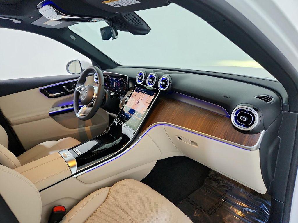 new 2025 Mercedes-Benz GLC 300 car, priced at $54,550