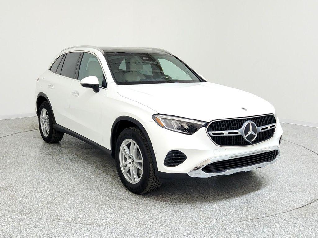 new 2025 Mercedes-Benz GLC 300 car, priced at $54,550