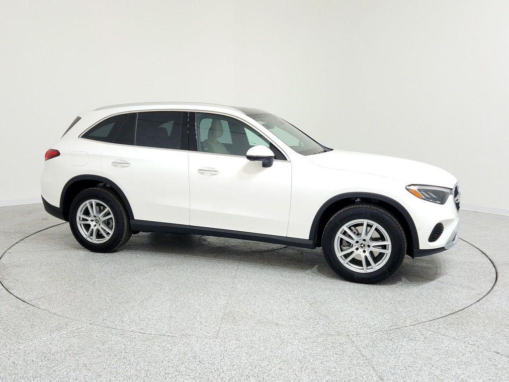 new 2025 Mercedes-Benz GLC 300 car, priced at $54,550