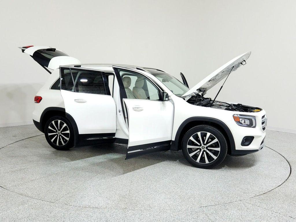 used 2021 Mercedes-Benz GLB 250 car, priced at $28,994