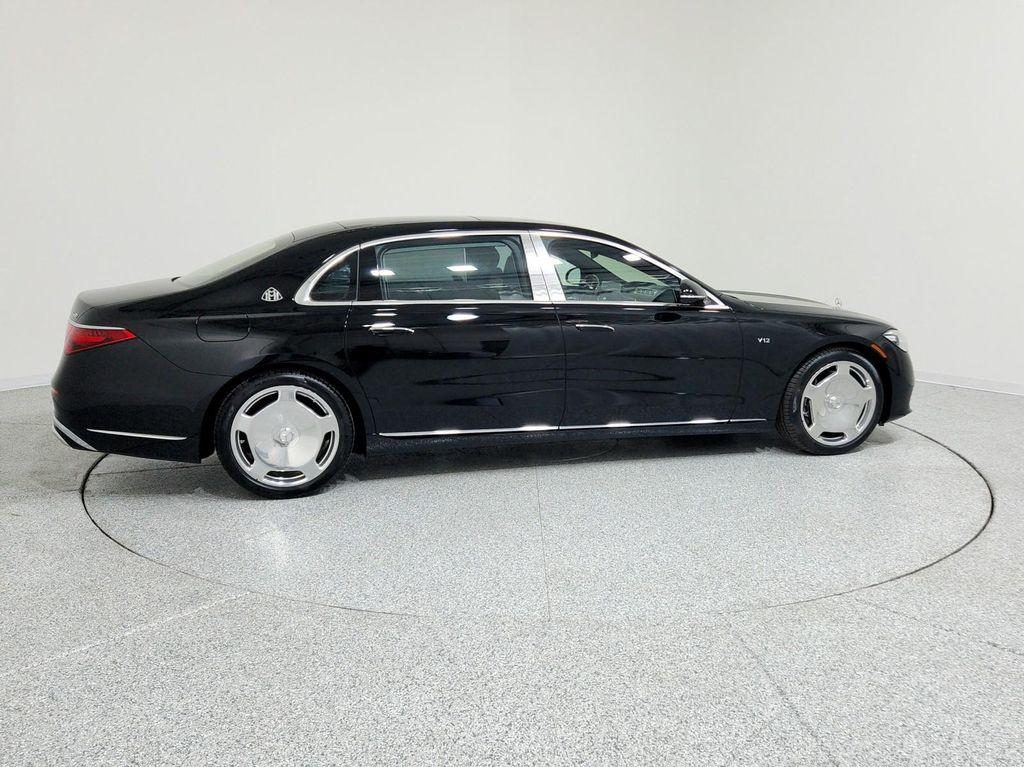new 2025 Mercedes-Benz Maybach S 680 car, priced at $243,750