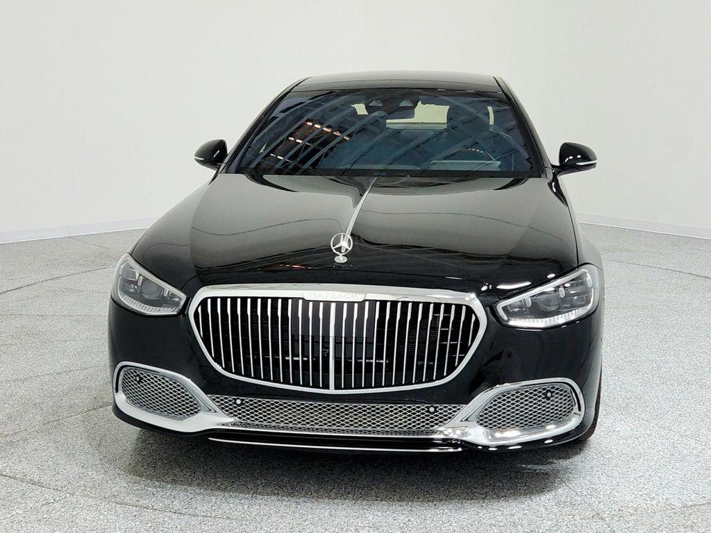 new 2025 Mercedes-Benz Maybach S 680 car, priced at $243,750