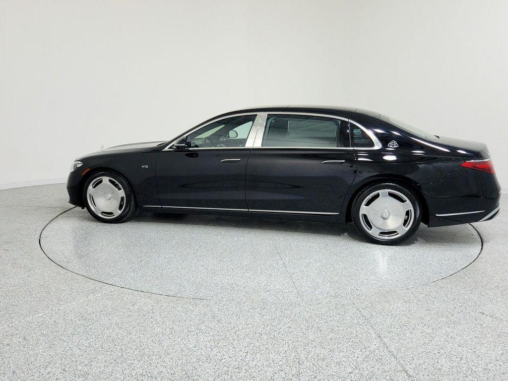 new 2025 Mercedes-Benz Maybach S 680 car, priced at $243,750