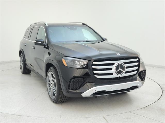 new 2025 Mercedes-Benz GLS 450 car, priced at $95,975