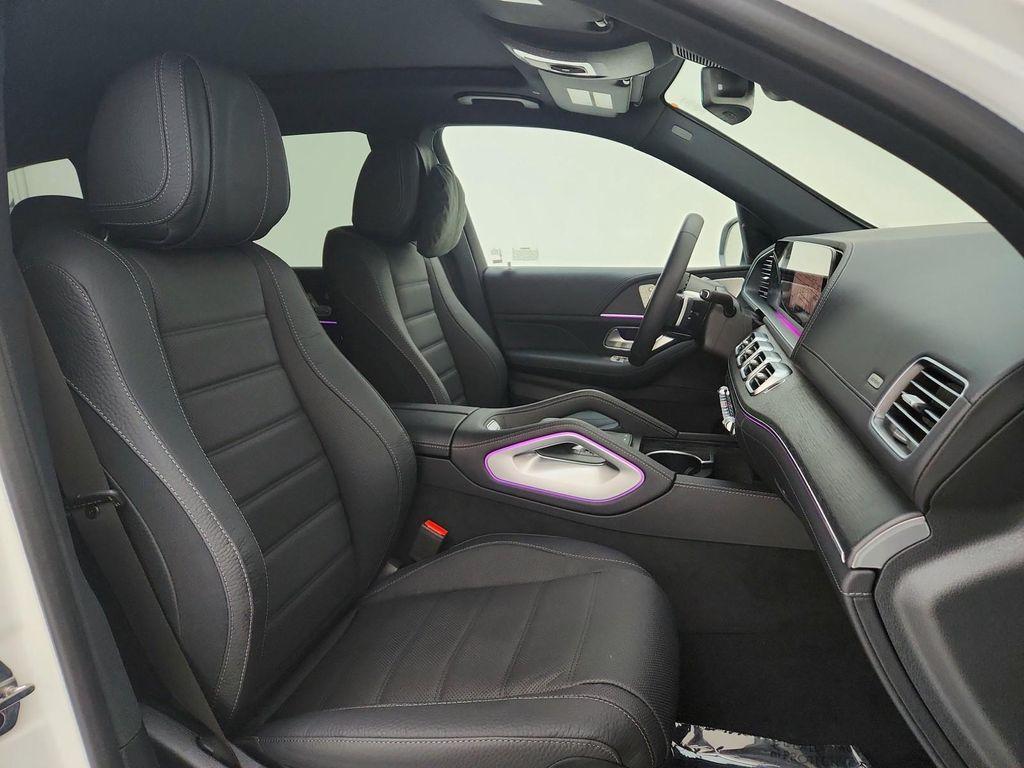 new 2025 Mercedes-Benz GLS 580 car, priced at $119,255