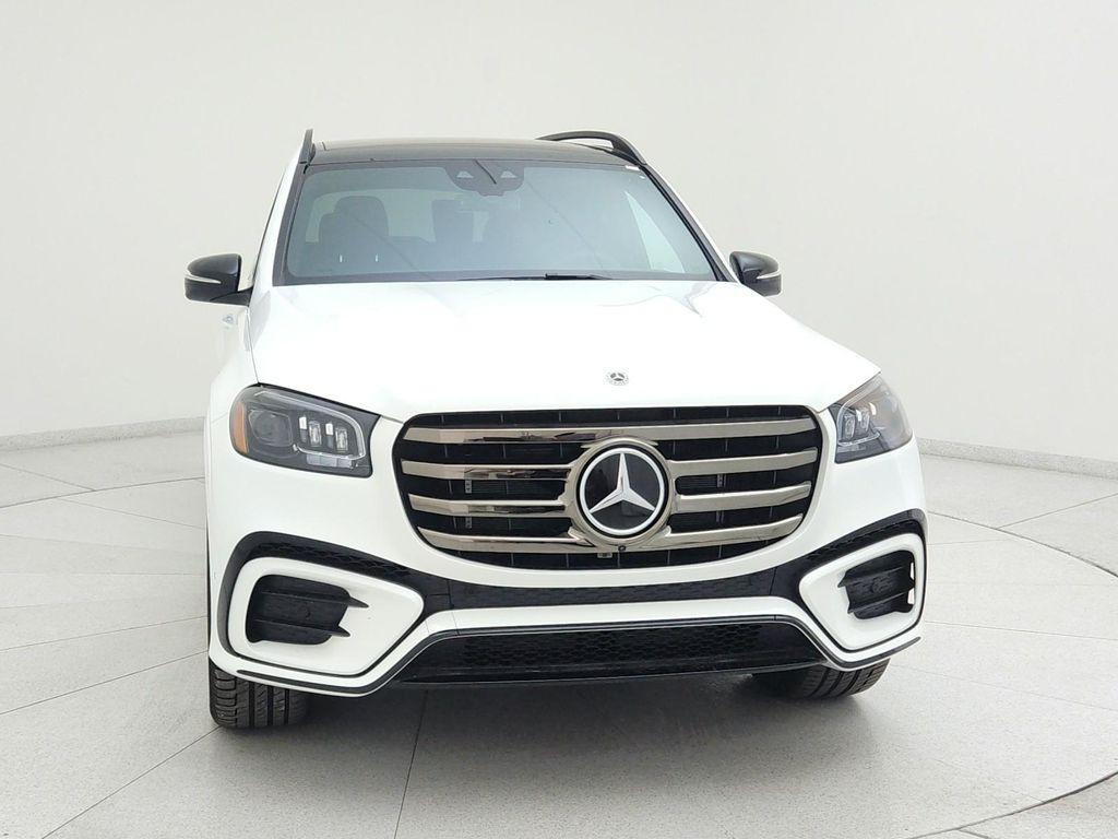 new 2025 Mercedes-Benz GLS 580 car, priced at $119,255