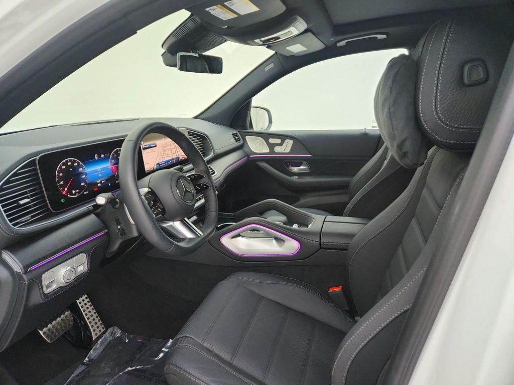 new 2025 Mercedes-Benz GLS 580 car, priced at $119,255