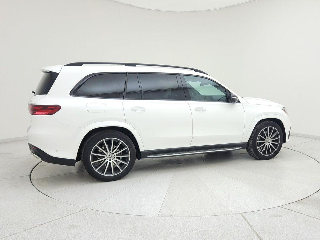 new 2025 Mercedes-Benz GLS 580 car, priced at $119,255