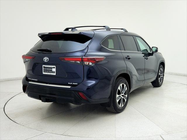 used 2024 Toyota Highlander car, priced at $42,393