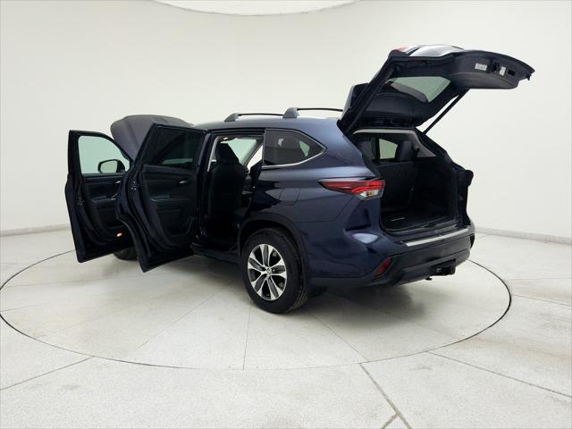 used 2024 Toyota Highlander car, priced at $42,393