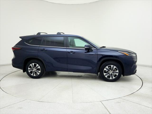 used 2024 Toyota Highlander car, priced at $42,393