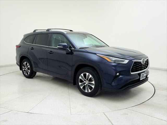 used 2024 Toyota Highlander car, priced at $42,393