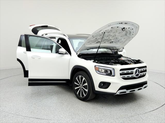 used 2021 Mercedes-Benz GLB 250 car, priced at $32,493