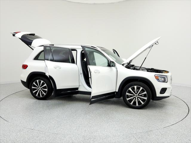 used 2021 Mercedes-Benz GLB 250 car, priced at $32,493