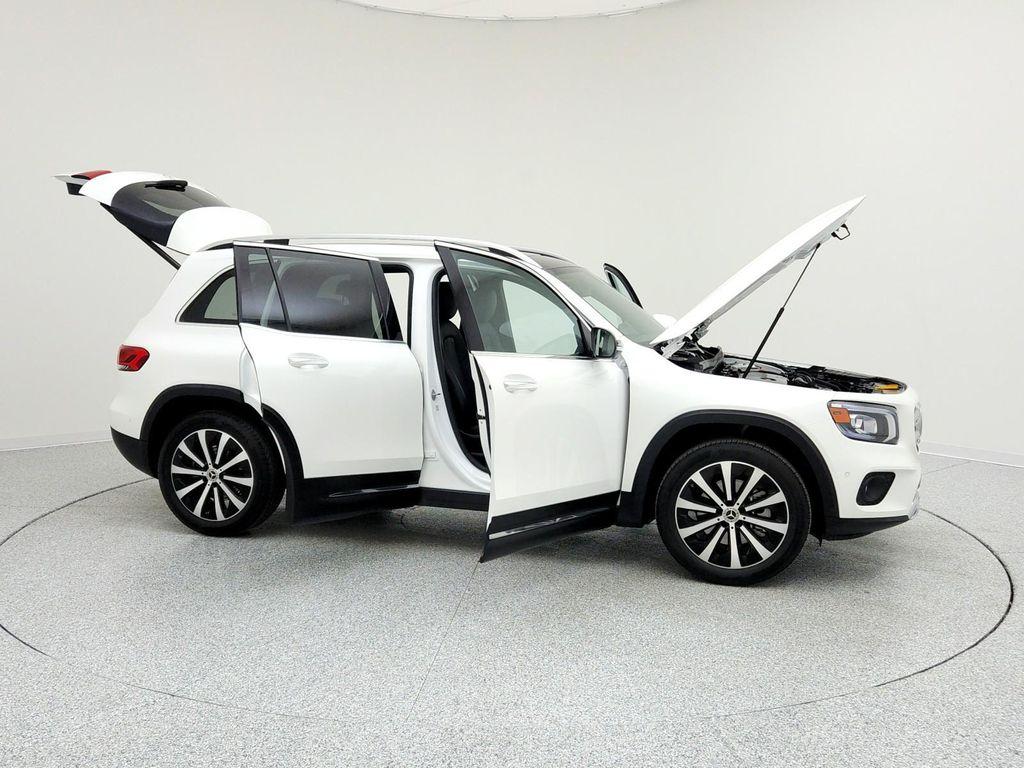 used 2021 Mercedes-Benz GLB 250 car, priced at $28,881