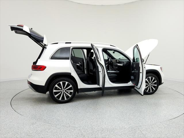 used 2021 Mercedes-Benz GLB 250 car, priced at $32,493