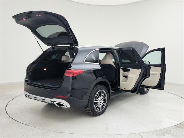 new 2025 Mercedes-Benz GLC 300 car, priced at $53,120