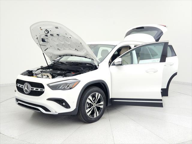 new 2025 Mercedes-Benz GLA 250 car, priced at $47,320