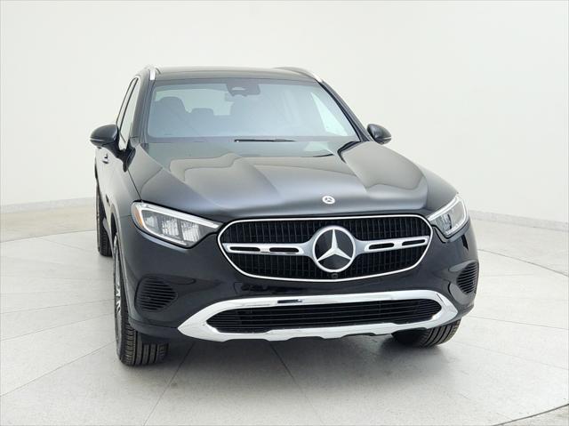 new 2025 Mercedes-Benz GLC 300 car, priced at $54,620