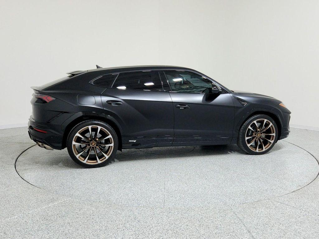 used 2023 Lamborghini Urus car, priced at $235,991