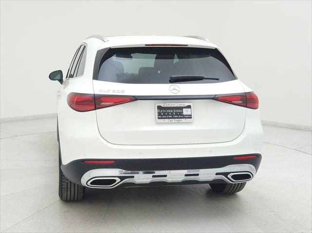 new 2025 Mercedes-Benz GLC 300 car, priced at $53,820