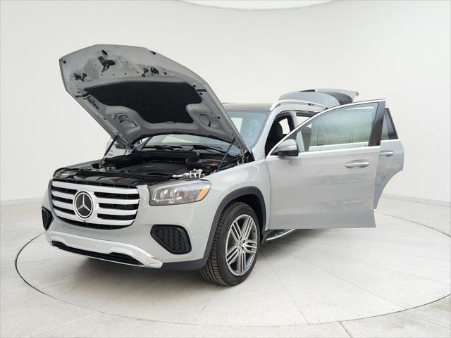 new 2025 Mercedes-Benz GLS 450 car, priced at $95,005