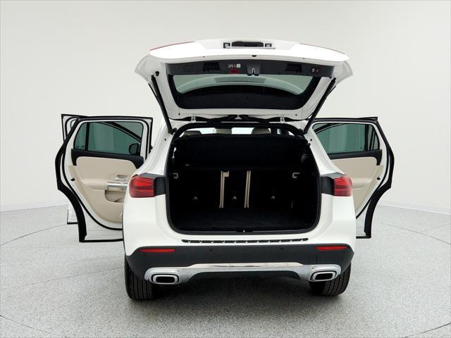 used 2025 Mercedes-Benz GLA 250 car, priced at $42,994