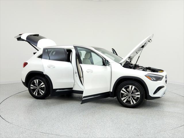 used 2025 Mercedes-Benz GLA 250 car, priced at $42,994