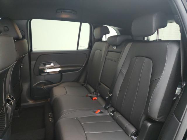 new 2025 Mercedes-Benz GLB 250 car, priced at $44,550