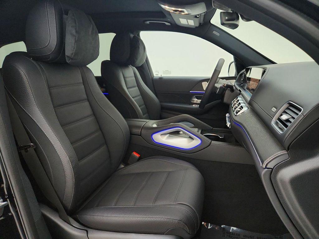 new 2025 Mercedes-Benz GLS 450 car, priced at $95,405