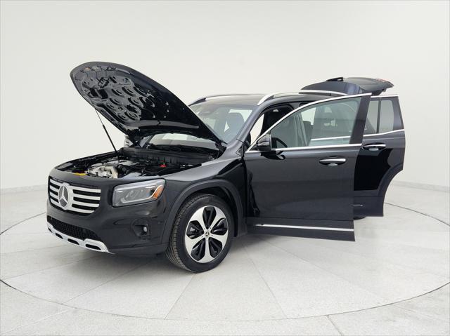 used 2024 Mercedes-Benz GLB 250 car, priced at $46,400