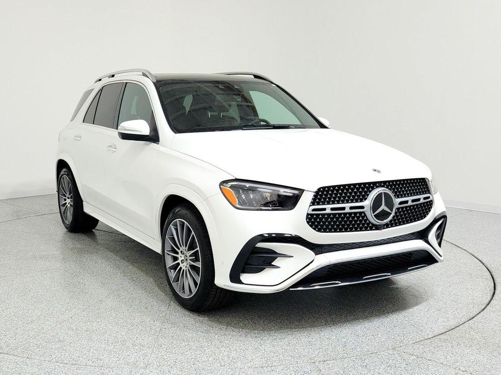 new 2026 Mercedes-Benz GLE 450 car, priced at $81,865