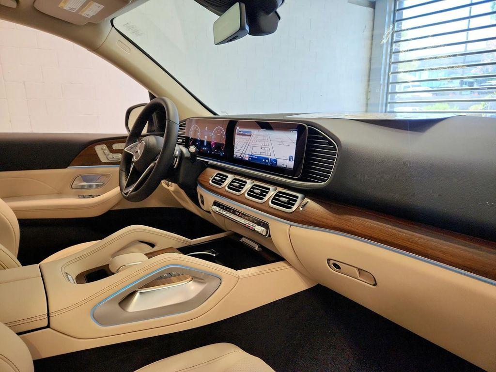 new 2025 Mercedes-Benz GLE 350 car, priced at $68,275