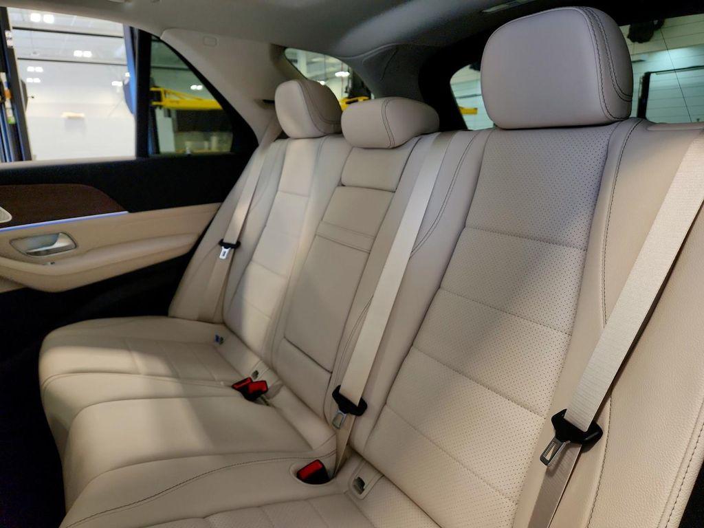 new 2025 Mercedes-Benz GLE 350 car, priced at $68,275
