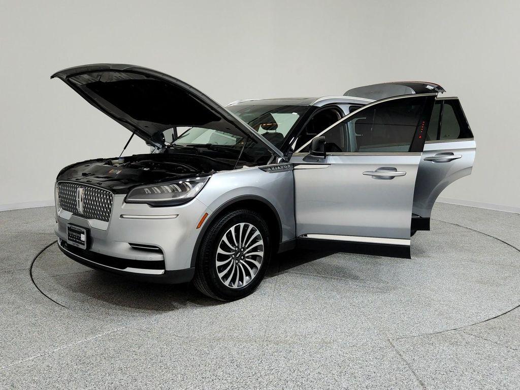 used 2024 Lincoln Aviator car, priced at $48,994