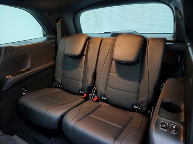 new 2025 Mercedes-Benz GLS 450 car, priced at $93,255