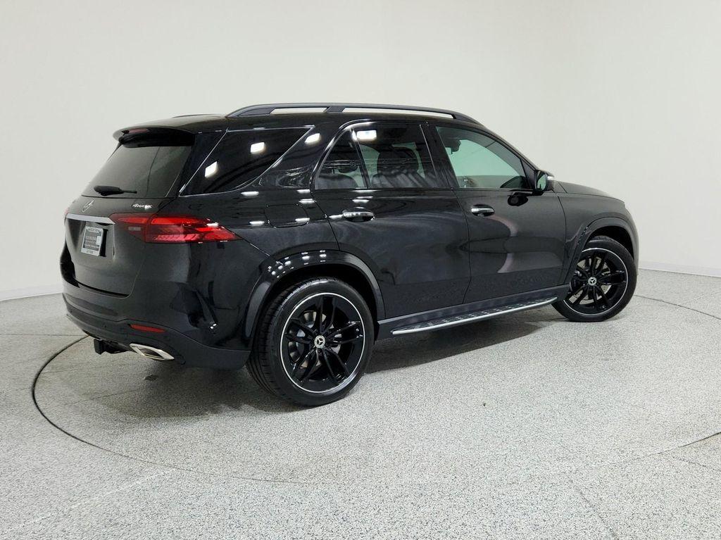new 2026 Mercedes-Benz GLE 580 car, priced at $106,530
